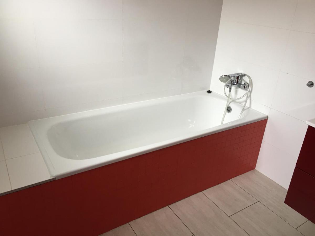 River Wellness Jince Ngoại thất bức ảnh